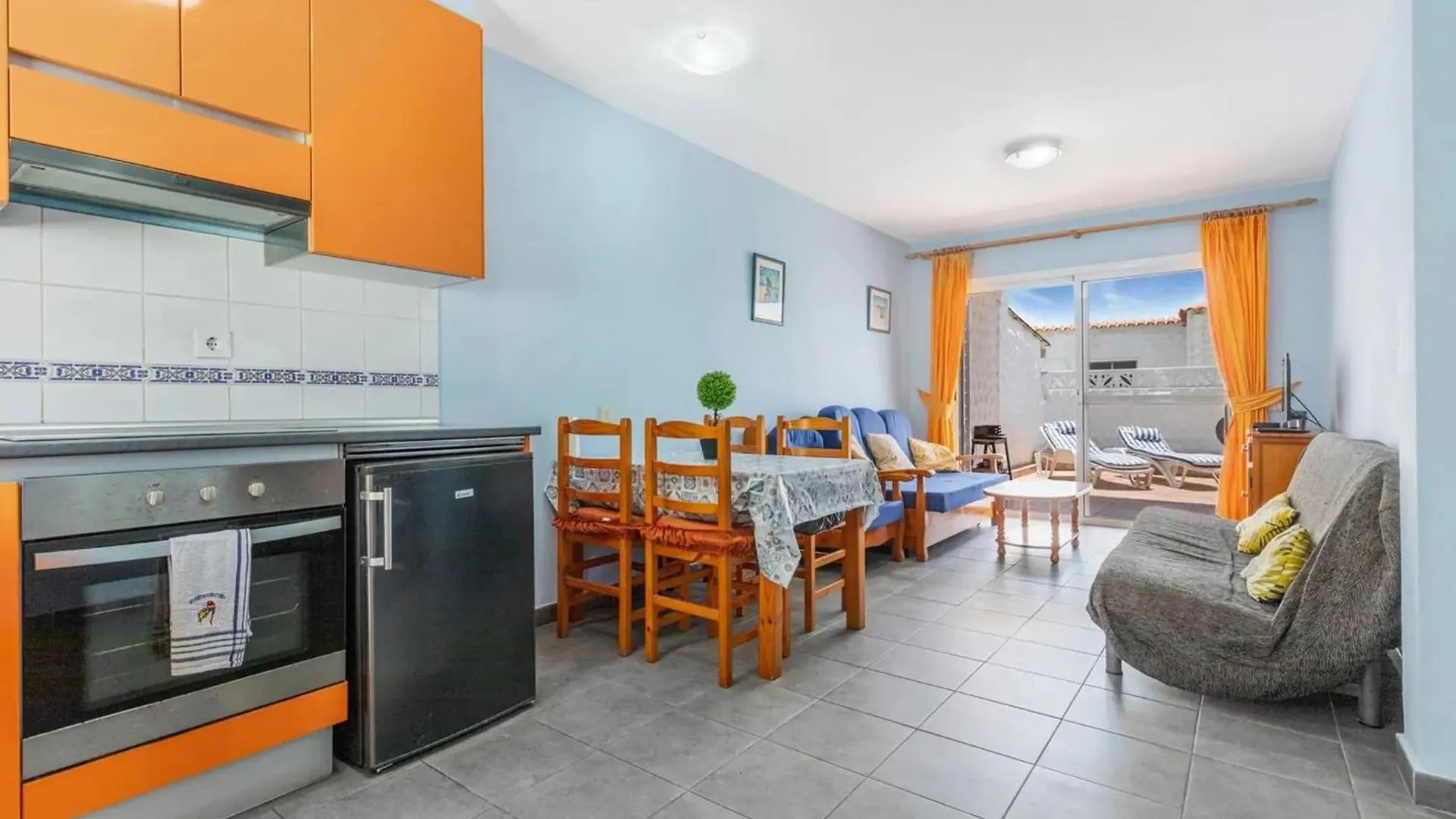 Apartment Near The Beach With A Huge Terrace Patio, Wifi And Parking Costa Calma Spain