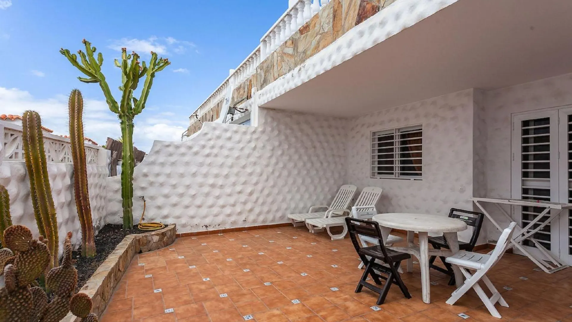 Apartment Near The Beach With A Huge Terrace Patio, Wifi And Parking Costa Calma